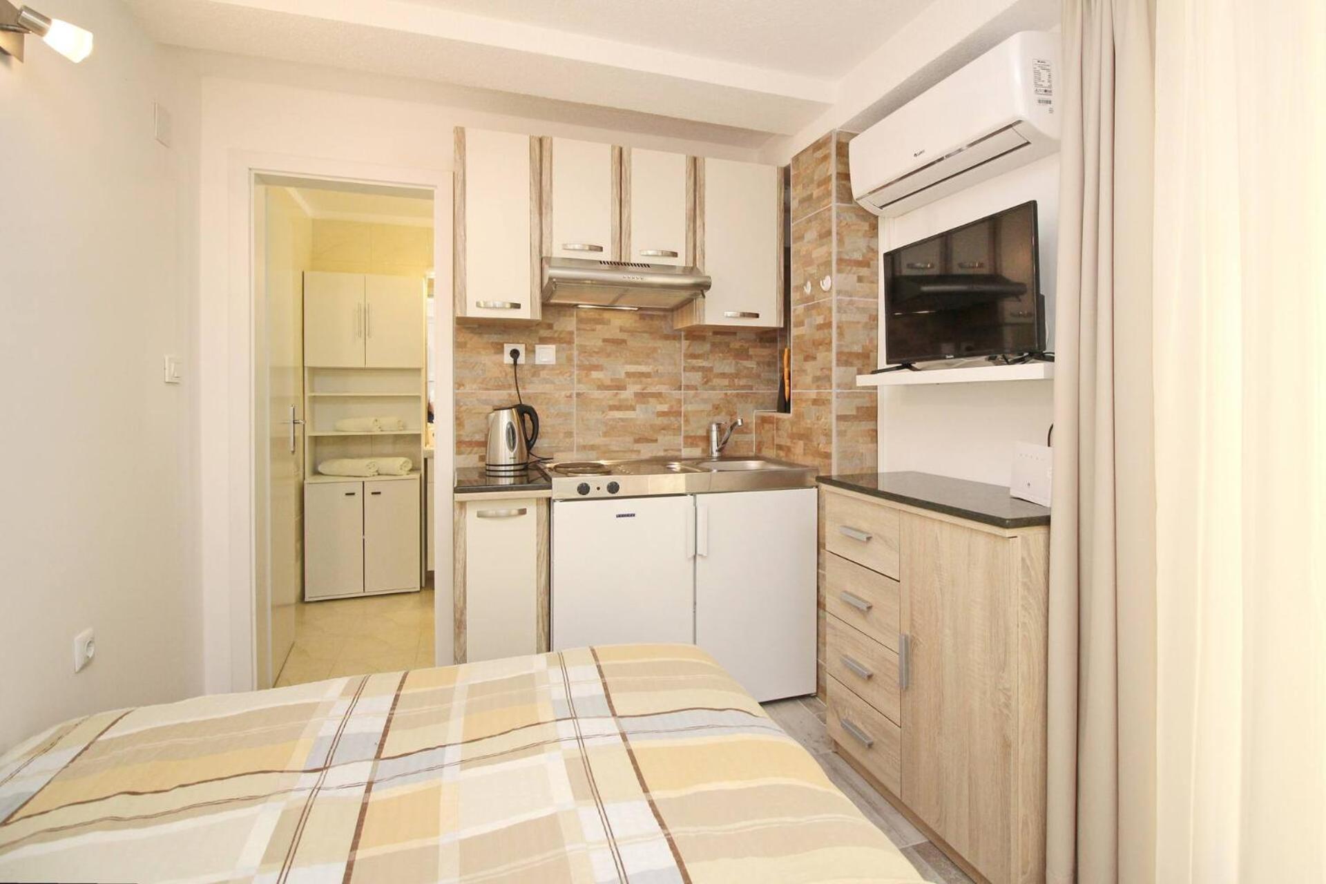 Apartments Vasilic-Cugalj-Smokvina Башка Экстерьер фото